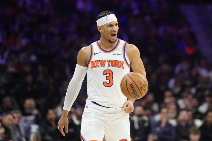 感谢队友吧！哈特7中1仅拿2分6板6助1断 4次失误